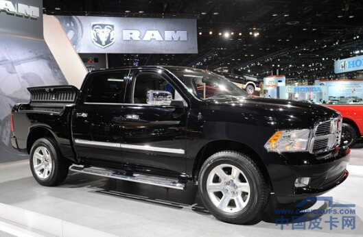 ���R˹��700�f�v܇���[�� Ƥ��������