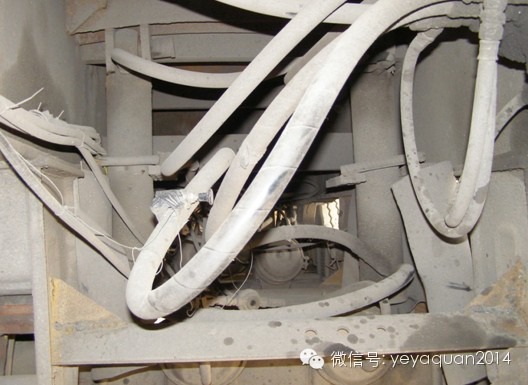 ���bؓ(f��)�d�D(zhu��n)�ƹ���&nbsp;Һ���b��͵���^·�M(f��i)