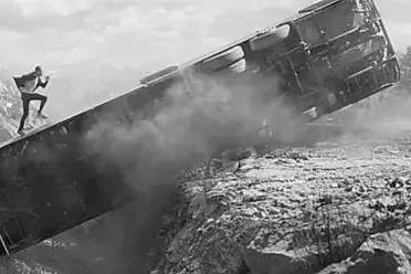 10��İ�ȫ�{܇(ch��)��(j��ng)�(y��n)�����]�ղ�