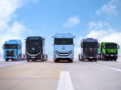 4��ͬ�Ȅ���121%���N����1.2�f�v�������ؿ����i���L(zh��ng)�¸߶�