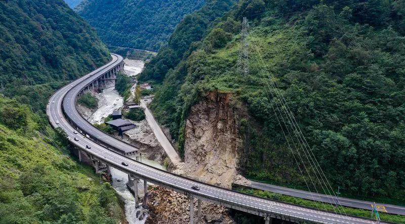 ͻ�l(f��)��ʯ������һSAC1300T�YԮ����������Σ