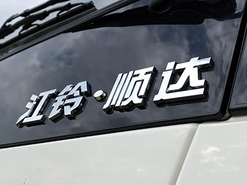 ��_(d��)С����׌����p����ǰ�M(j��n)��һ��(g��)ʲô�¶�λ