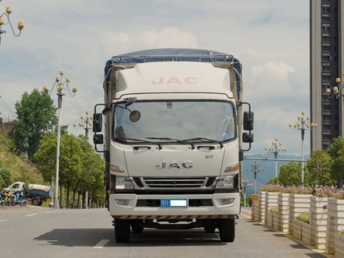 ������ƽ�����������}����һ������������ �E�V8�ܵÿ��е÷�(w��n)