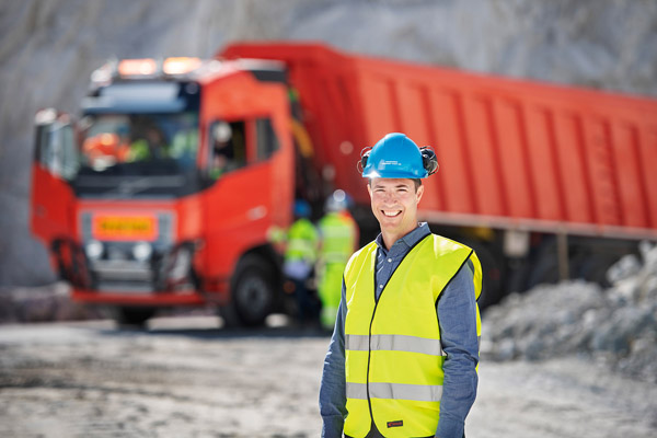 �֠��ֿ�܇�Ԅ��\ݔ��Q�������O(ji��n)Sasko Cuklev.jpg