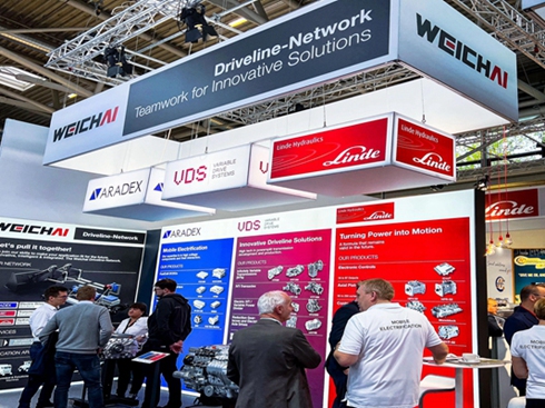 �ĵ����Rչ���������(d��ng)����� �W���Ȱl(f��)��(y��u)��(sh��)��δ���