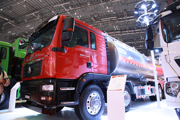 �Ϻ�܇չ2015 621.jpg