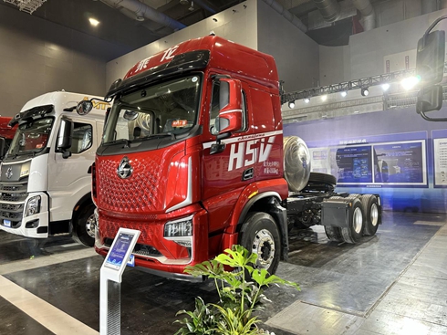 �ٹ���ʡ��2����������H5V��(chu��ng)����LNG����܇������(chu��ng)���o�n