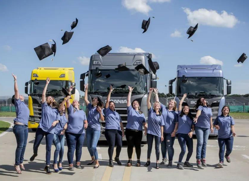 Ů���зN���͹�������������������