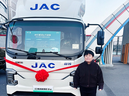 �¾��펽��������������Դ�p����չŮʿ���L(f��ng)����