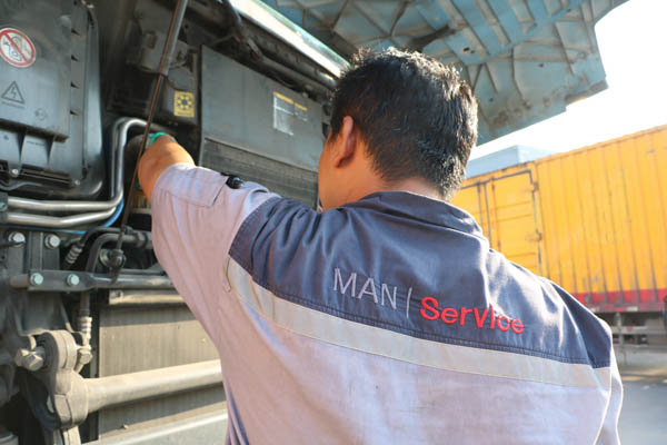 4. �����ۺ󹤳̎���(du��)܇(ch��)�v�M(j��n)�Йz��.JPG