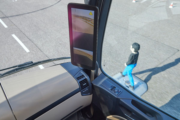 03. ͨ�^܇�v�D(zhu��n)��Ƕȣ�����(d��ng)ʽ܇��(c��)�^(q��)���o(h��)�o��ϵ�y(t��ng)�܉��Д��Ƅ�(d��ng)�����ı�Ҫ�����M�����Ϳ��ܰl(f��)����ײ���L(f��ng)�U(xi��n).jpg