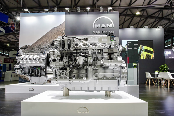 1.����֮�g ��չ���V ���������c(di��n)���Ϻ����Rչ.jpg