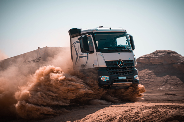 �D4 ԽҰԇ�{����÷ِ��˹-���YArocs�Įa(ch��n)Ʒ��(y��u)���ڷ���b·���ϵõ�������M�µ�չ�F(xi��n).jpg