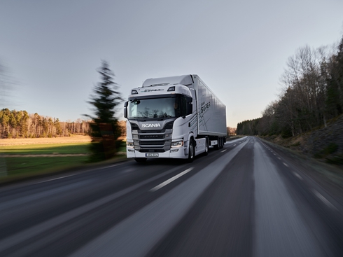 ˹���၆���A���Ӡ���܇��(j��ng)�I�����U�I(y��)��(w��)�����������͑�