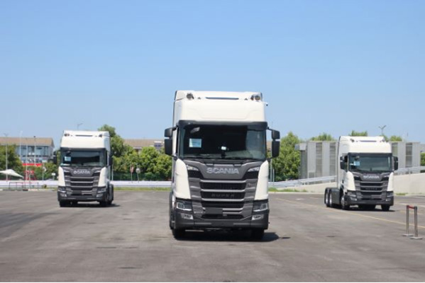 ˹���၆�p������ Ͷ��^��(zh��n)ʮ����_ZS1106.jpg