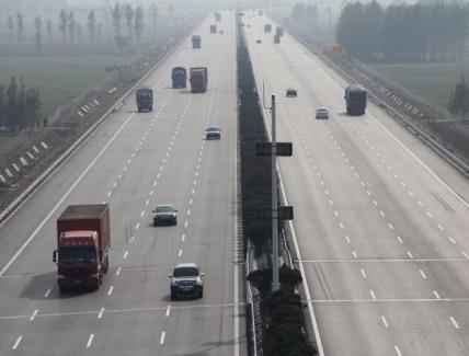 ����11���_ʼ���нy(t��ng)һ�{(di��o)������·����ֵ