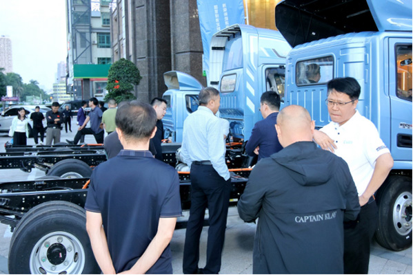 �H���{(l��n)�� &times; ��(gu��)�۾GԴ2166.jpg