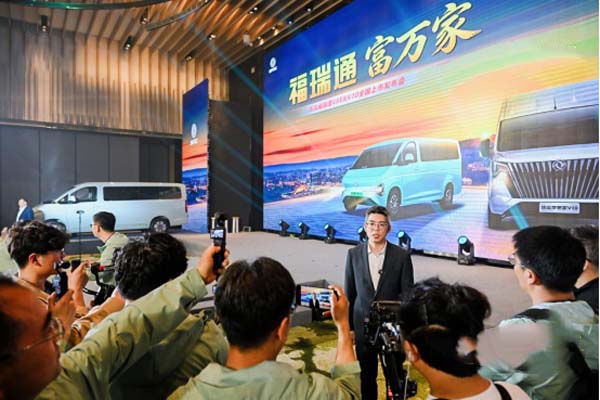 ý�wͨ��-����ͨ ���f(w��n)�Җ|�L(f��ng)����ͨV8E&V10ȫ��(gu��)�ذ����аl(f��)��21071.jpg