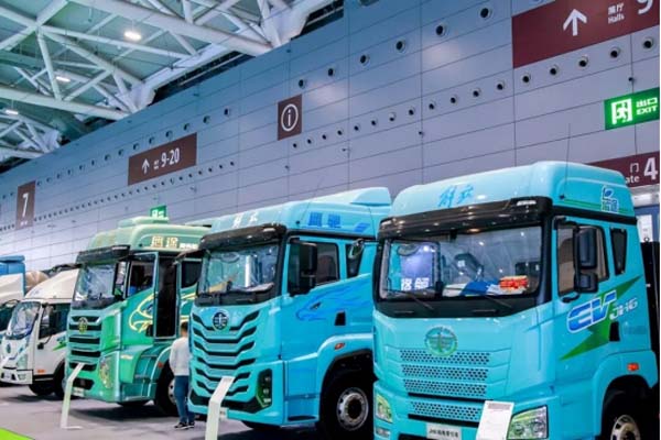 �����N(xi��o)700�v��2300�v���������Դ�ؿ�������&ldquo;����ʽ&rdquo;����(1)1997.jpg