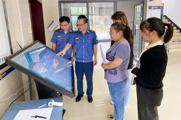 �F�ݽ�ͨ���ҼӉ����С����顱��