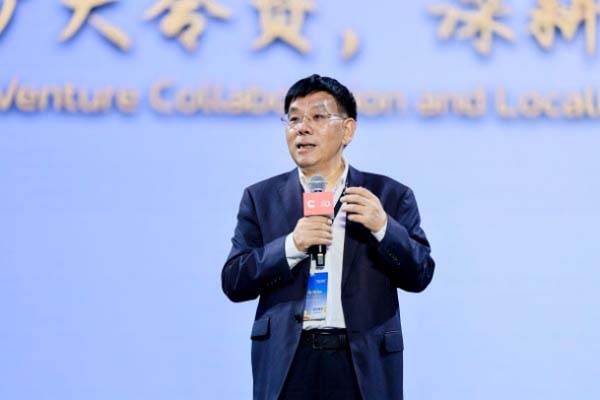 �r(ji��)ֵͻ�� �^���_(k��i)��(l��i) ��܇&ldquo;����&rdquo;׷������˹���A50��1448.jpg