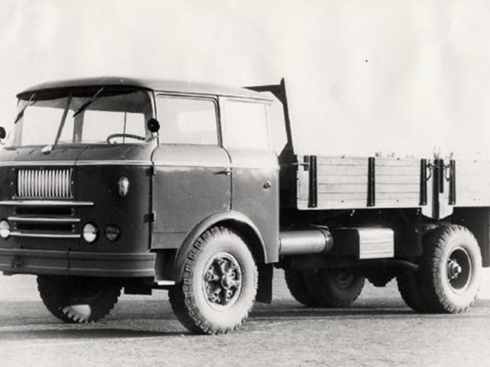 �S���ؿ�����ֹ��Ʒ�ơ���65�d�ĸ��ܵ��I(l��ng)�ܵ��ԏ�(qi��ng)֮·