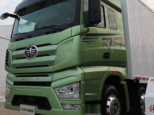 �״����� ������(hu��)��(sh��)��J7 8x4 ��(gu��)����ʽ�d؛܇(ch��)