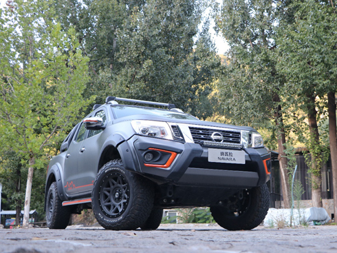 �Թ�Ůɽ·ԇ�{�{������ʿ�� ֱ������ˬ