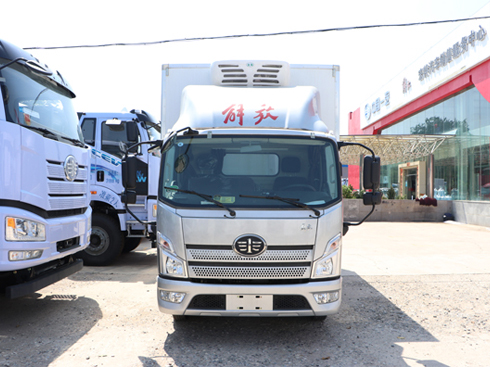 ���ճ������� ������������ ����I;���܇�����������