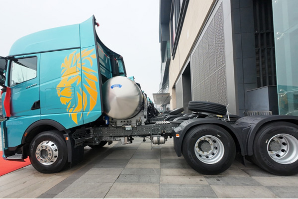 ����KSҫ���ǈ� ��Ӳ�ˌ������I(l��ng)�L;�ɾ��\ݔ��׃��1071.jpg