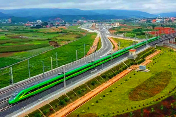 300�_(t��i)��һ�O(sh��)�䅢�� �����F·����ͨ܇