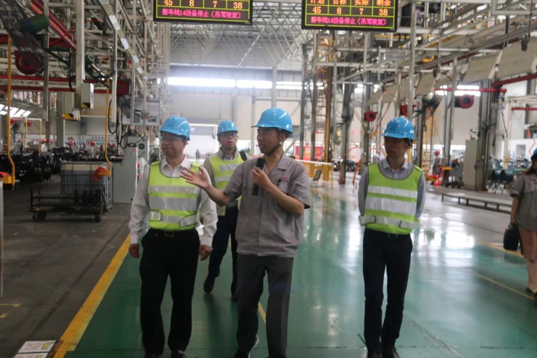 ����N�۹�˾������(j��ng)�턢�B��һ�����M(j��n)�h�R�Ƽ����^����