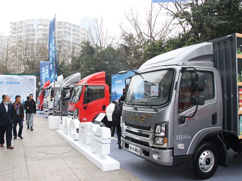 2.5L����8���� ���w���p �{�Ʊ��������