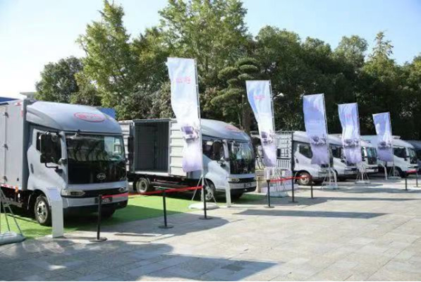 �Գּ��g(sh��)������(chu��ng)�鱾 �ȁ���̽������܇��ȫ��(j��ng)��(j��)��(w��n)����ƽ���c(di��n)���o�½��l(f��))1308.jpg