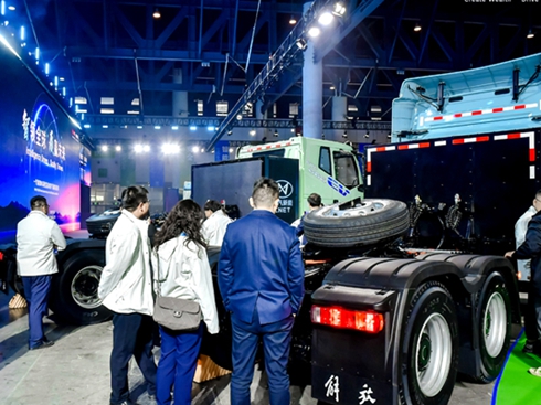 ���w�����񡱣���(n��i)ȼ�C(j��)���е������r(sh��)��